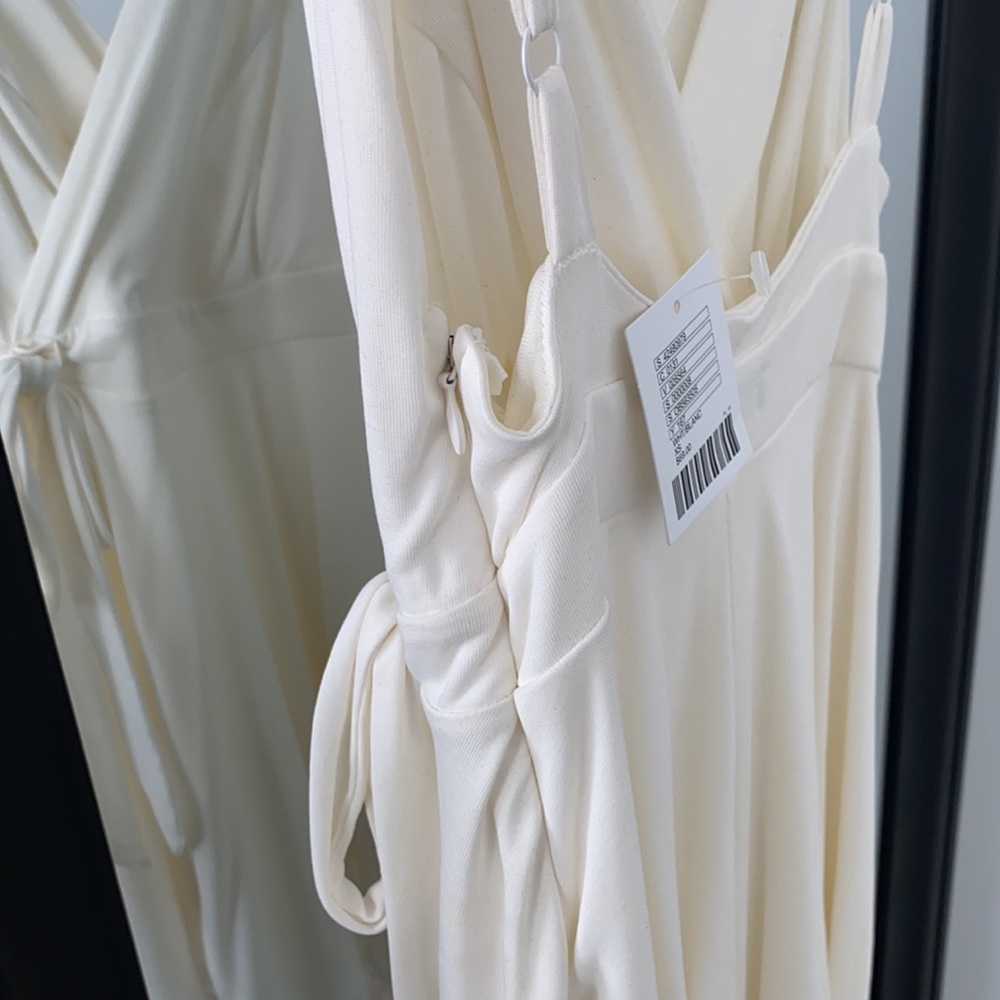 Urban Outfitters Kimchi Blue Veruca Skirted Wrap Romper XS - Picture 8 of 8